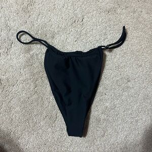 Skatie Black Bobbi Bottom